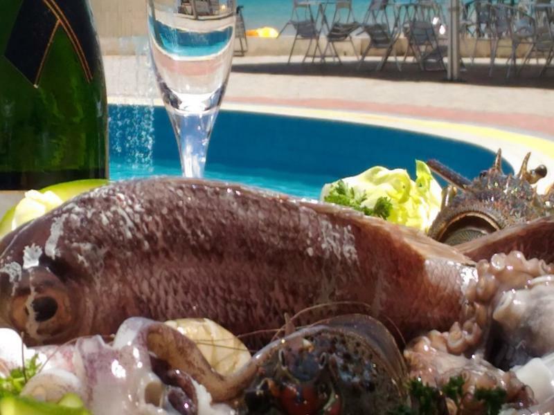 لاندمارك مبيزي بيتش ريزورت دار السلام المظهر الخارجي الصورة